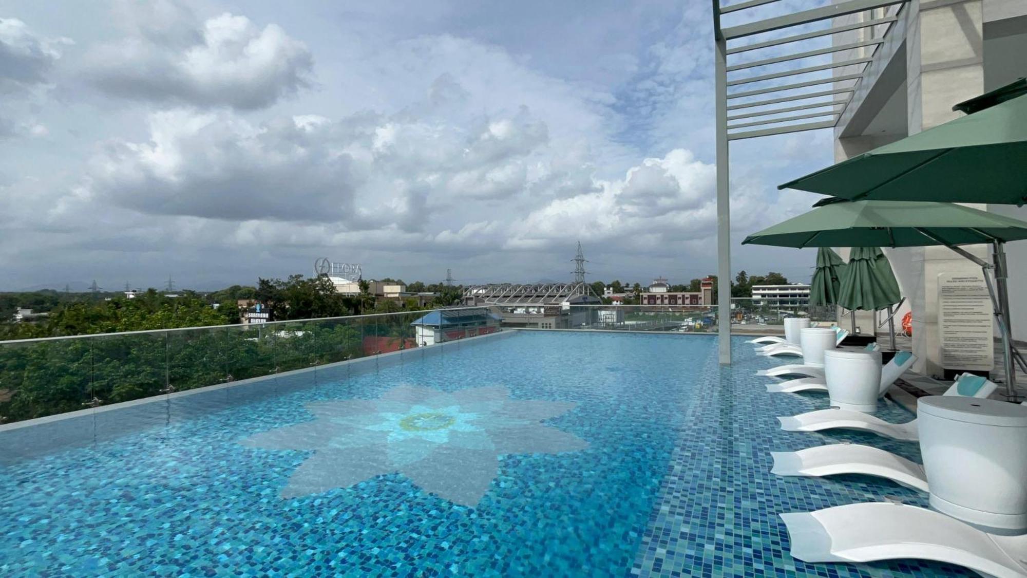 Taj Cochin International Airport, Kerala Hotel Kochi ภายนอก รูปภาพ